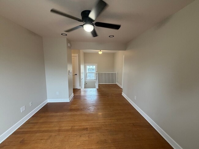Photo - Gorgeous Newly Remodeled Upper Unit in Buckman with Washer/Dryer, A/C Unit 3