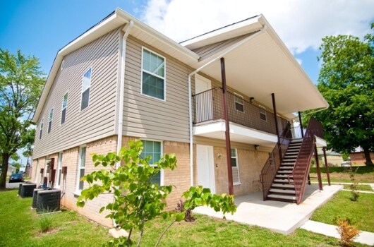 Oxford Square Apartments - Oxford Square Apartments