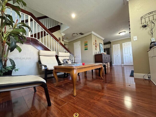 Photo - 232 Lakeside Cir