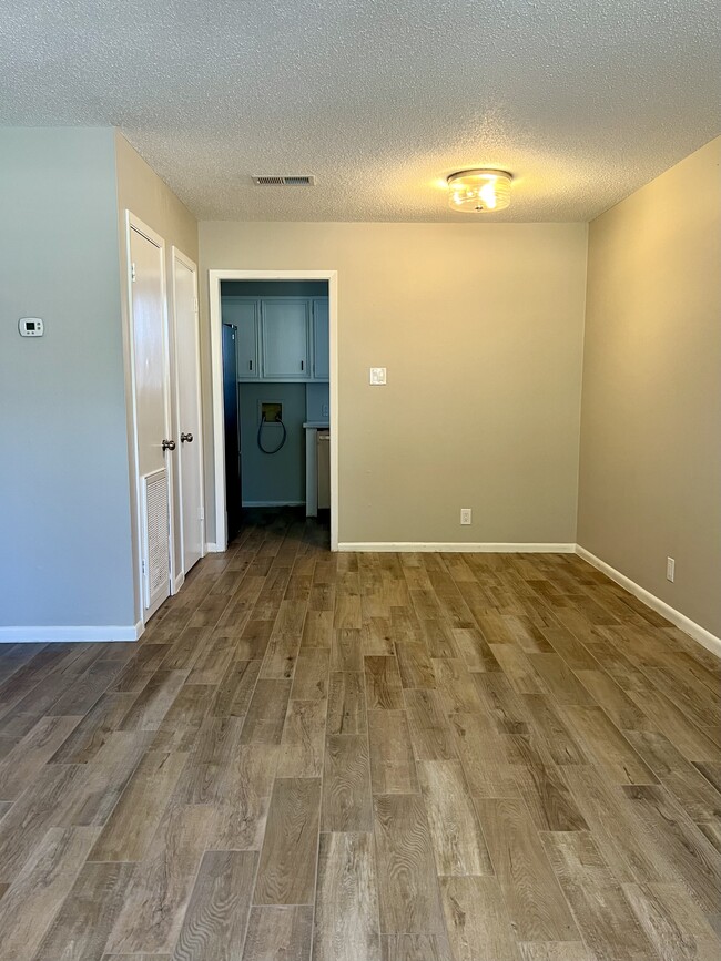 Photo - 504 S 28th St