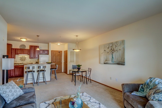 1BD Geneva Kitchen and Dining