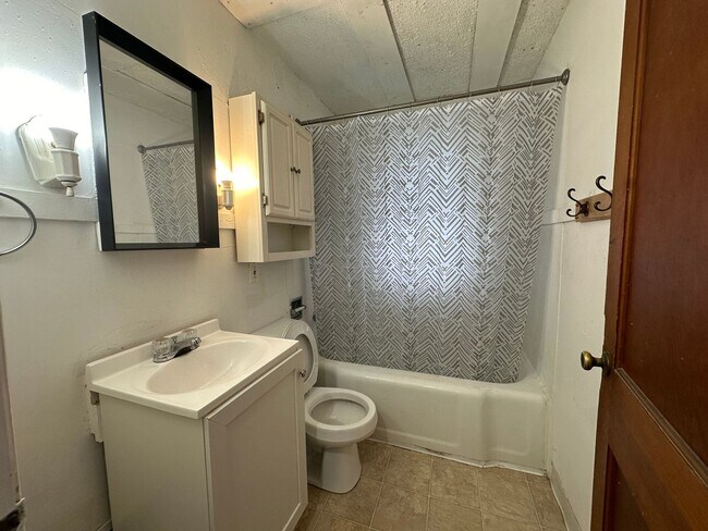 Photo - 110 N 22nd St Unit = #2