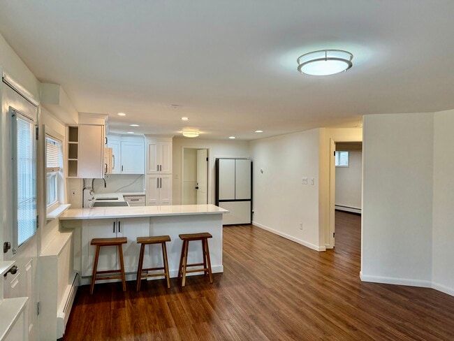 Building Photo - 59 Longdale Rd Unit 1