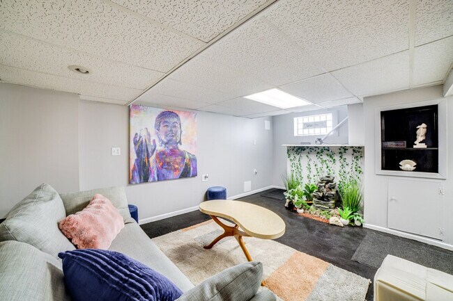 Photo - 9828 S Yates Blvd Unit ID1306462P