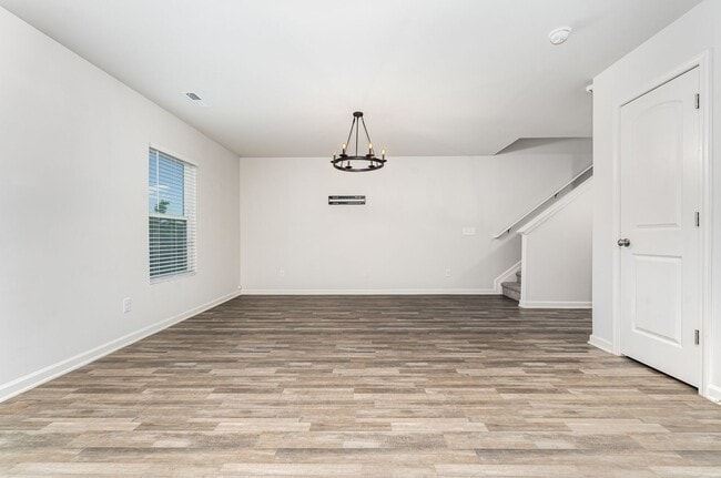 Photo - Recent Rent Reduction! Recent Rent Reducti...