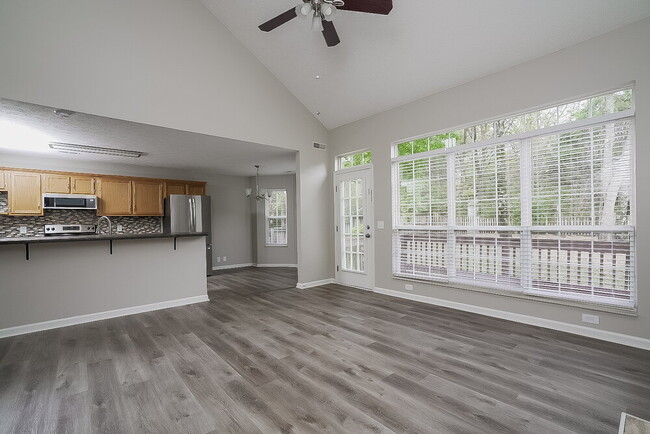 Photo - 6112 Hampton Hall Way