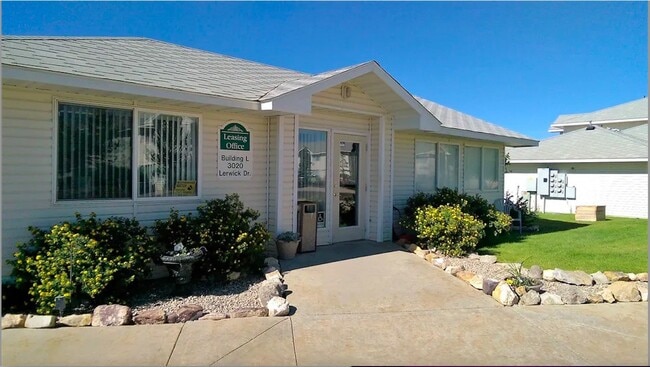 Photo - 3020 Lerwick Dr