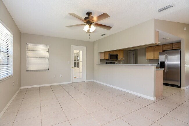 Photo - 4243 Tall Oak Ln