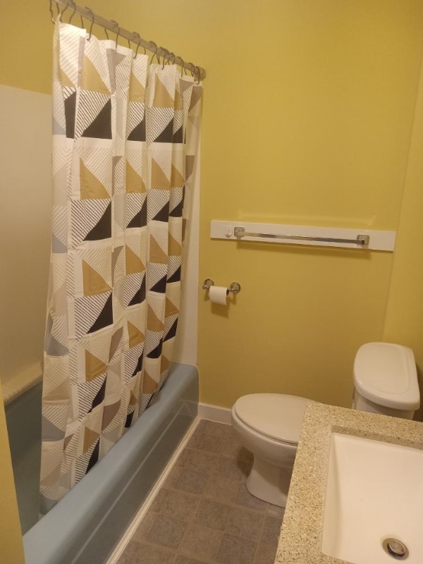 24 Grove St Unit 2