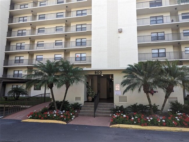 Building Photo - 800 Cove Cay Dr Unit 4C Rental