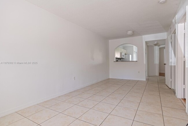 Photo - 940 NE 33rd Terrace Unit 102