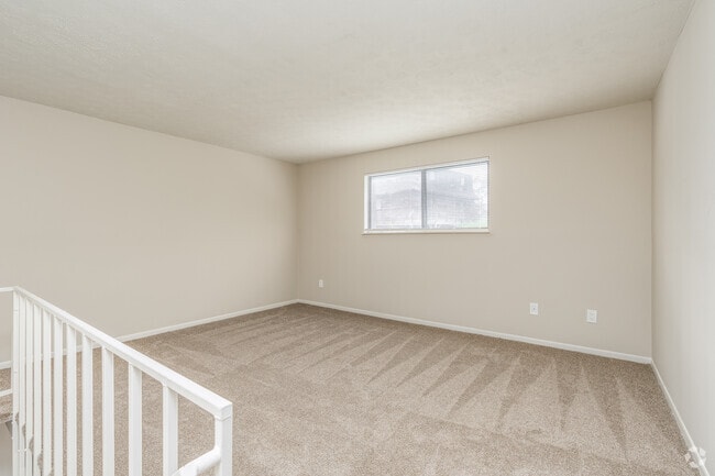 1BR, 1BA - 600SF - Bedroom