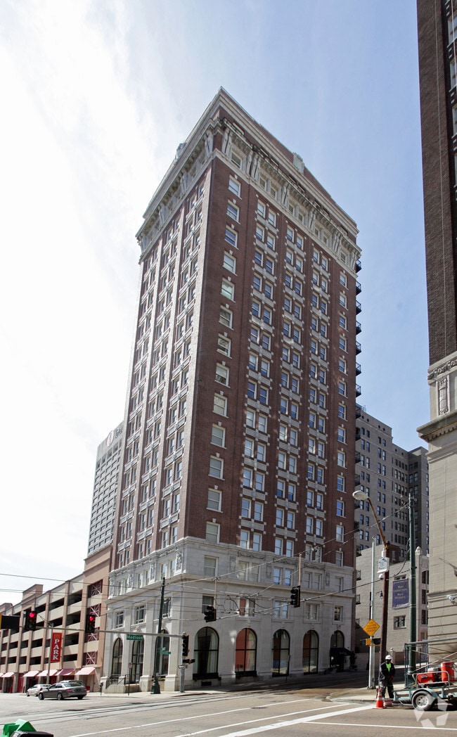 Primary Photo - Goodwyn Condominiums