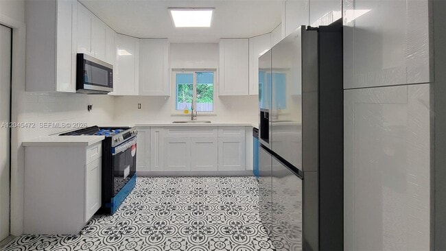 Photo - 14325 NE 8th Ave