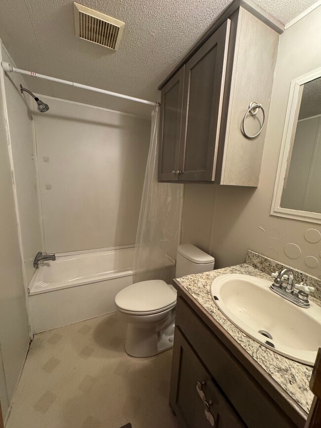 Photo - 178 Oak Leaf Ln