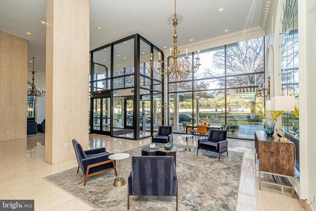 Photo - 1300 Army Navy Dr Unit 128