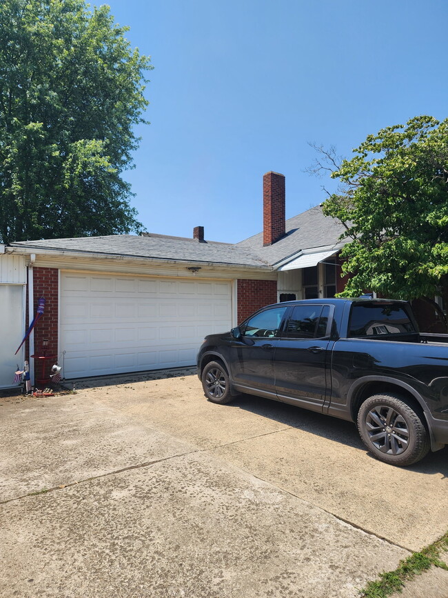 Photo - 205 S 15th St