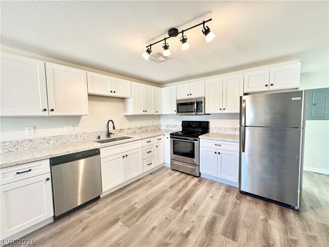 2081 S Dandelion St Unit 4