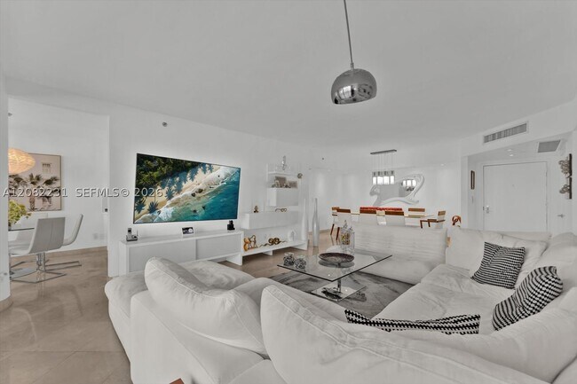 Photo - 7000 Island Blvd Unit L105