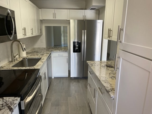 kitchen - 4500 N Federal Hwy Condo Unit 104