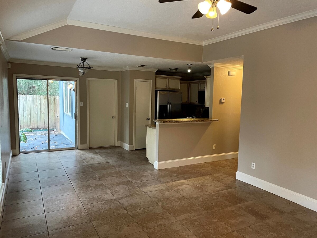 Photo - 21747 Deep Pines Dr