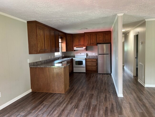 Photo - 147 Riddleton Cir