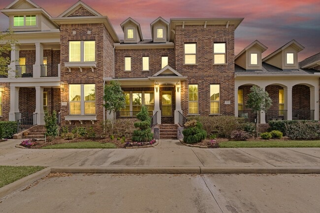 Building Photo - 534 Imperial Blvd