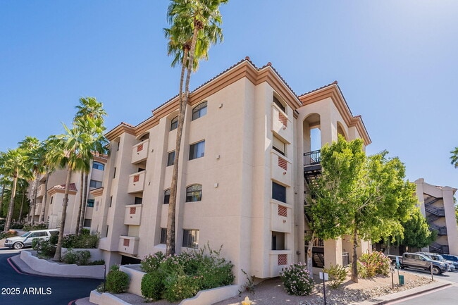 Building Photo - 5104 N 32nd St Unit 337 Rental