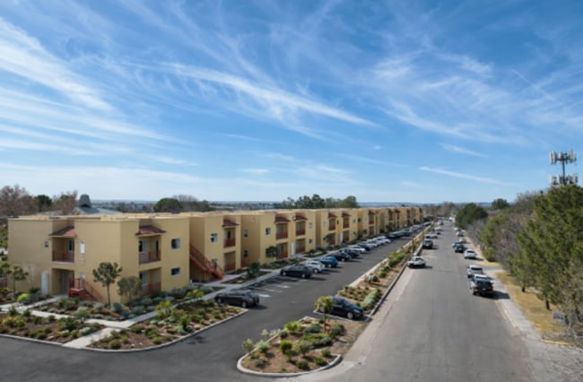 Building Photo - Montana Apartments
