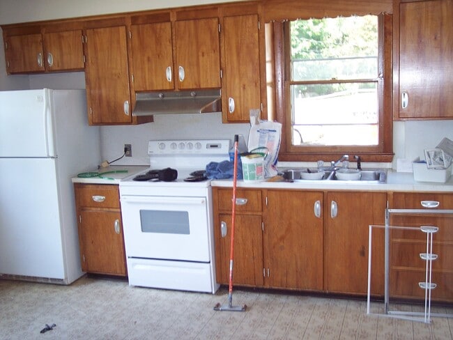 341 Valle #30 - 341 Valley St Unidad #10