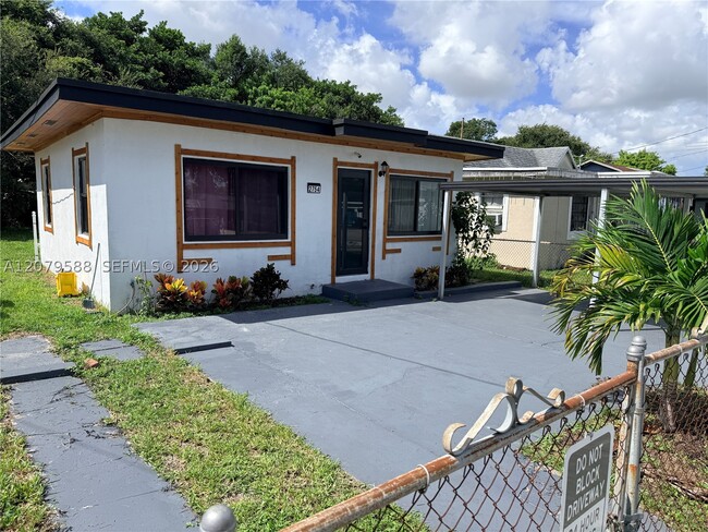 2754 NW 60th St