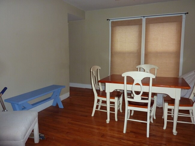 Photo - 5BR/2BA Off-Campus Housing Near UTK