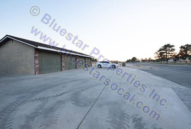 20705 Thunderbird Rd Unidad 03