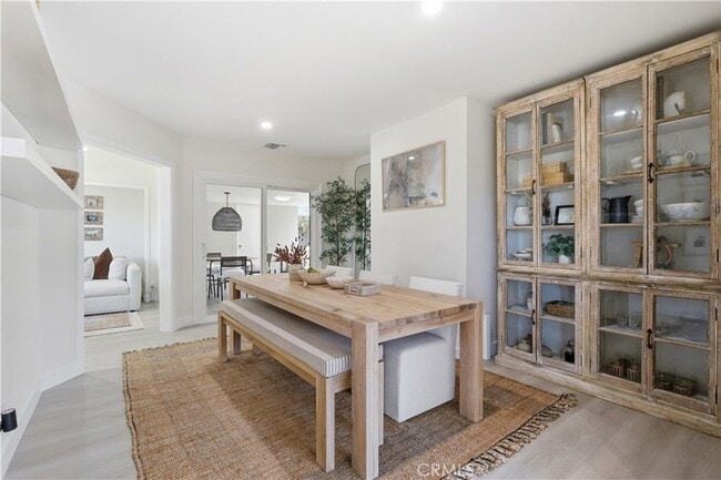 Photo - 1260 Somerset Ln