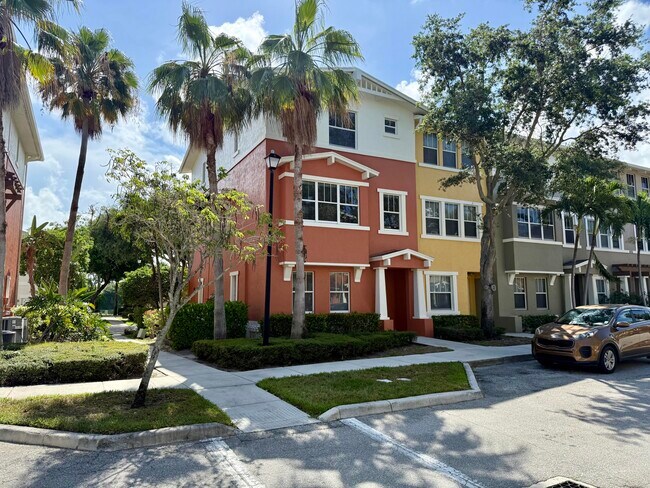 Photo - 810 Marina Del Ray Ln Townhome