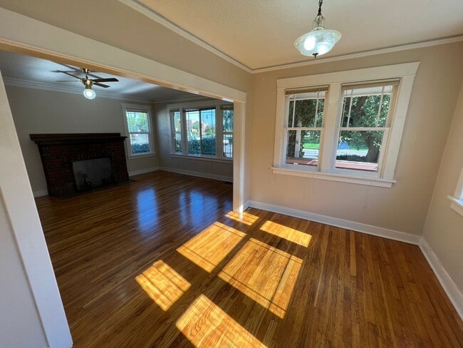 Photo - 1423 N Howard St
