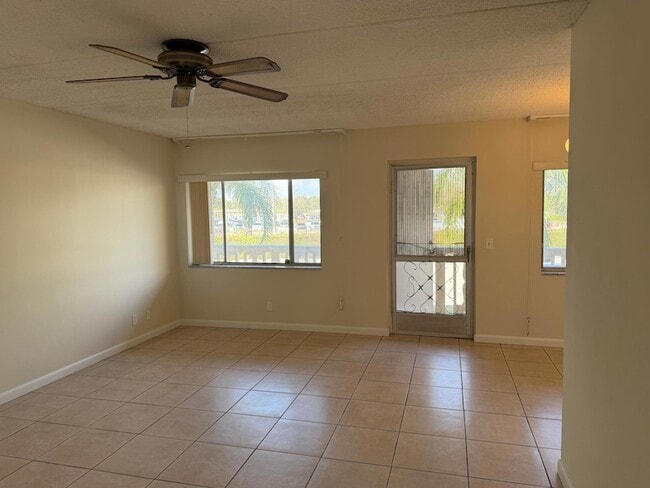 Photo - 500 Village Green Cir W Unit 212