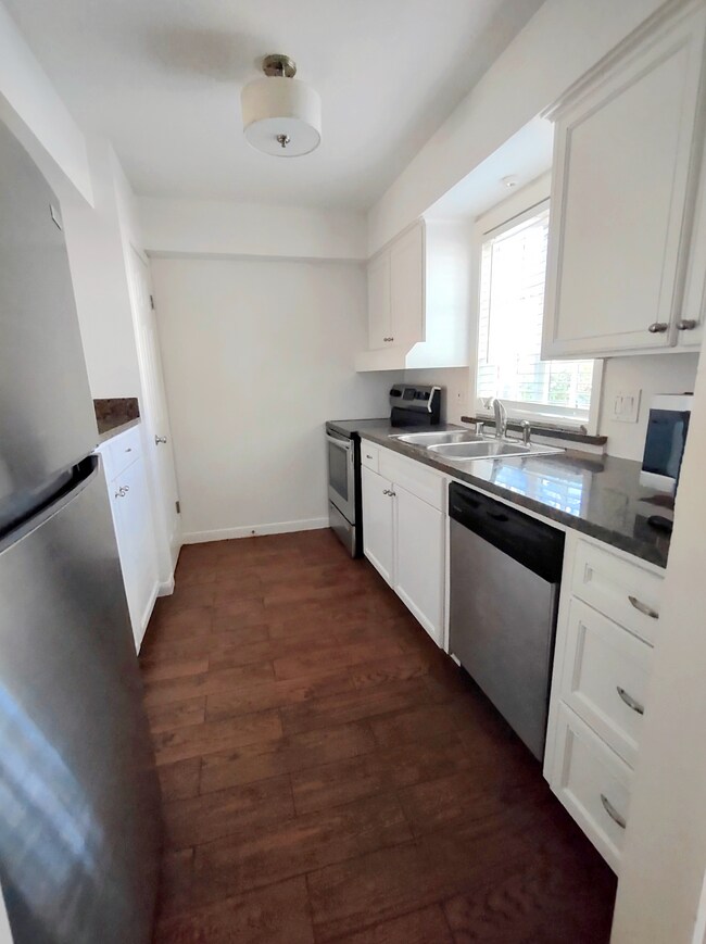 2704 Mason St Townhome Townhome Rental in Houston TX