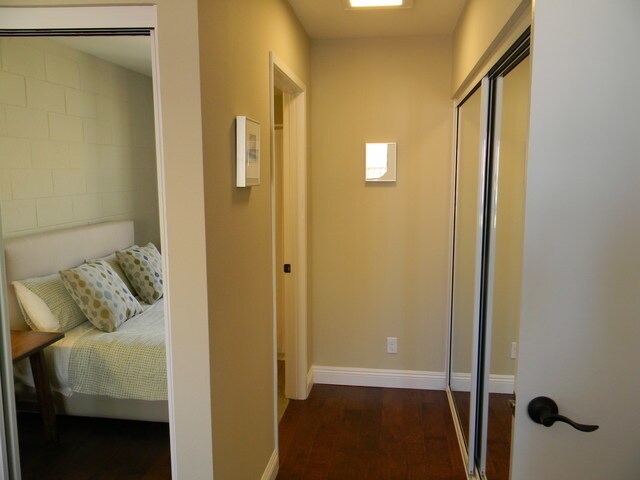 Photo - 225 W 6th St Unidad 506