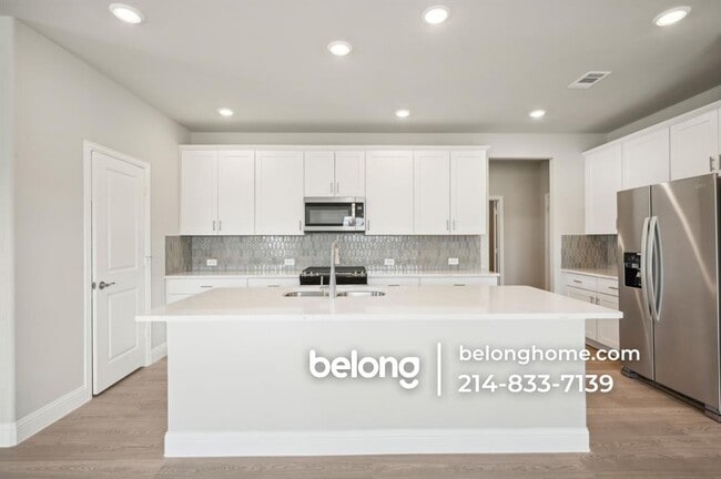 Photo - 611 Marigold Hl Wy