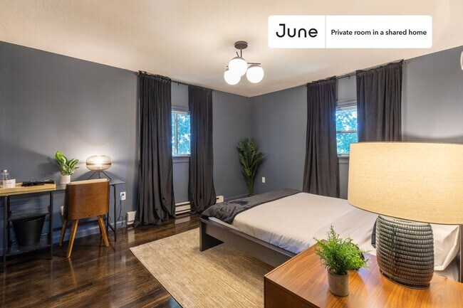 Photo - Room in Shared 6 bed/4 bath home Unit E