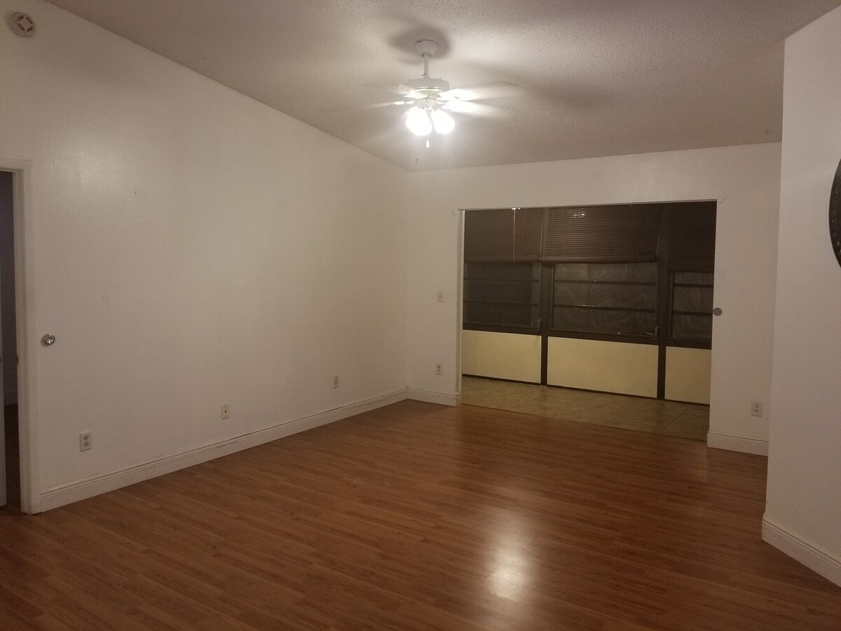 Photo - 6031 Scotchwood Glen Unit 6031 Scotchwood Gln