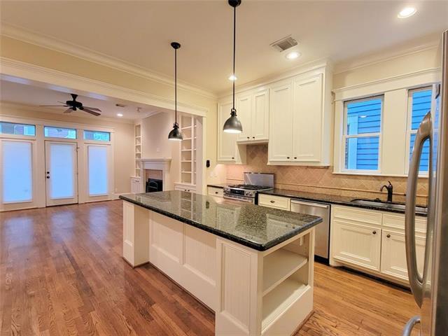 Photo - 632 W 17th St