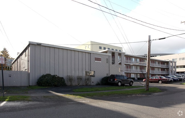 Brentwood Apartments