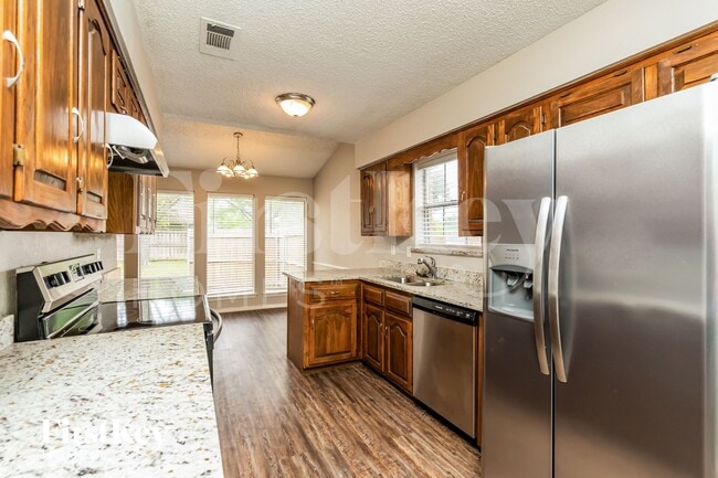 Photo - 635 Truman Ct