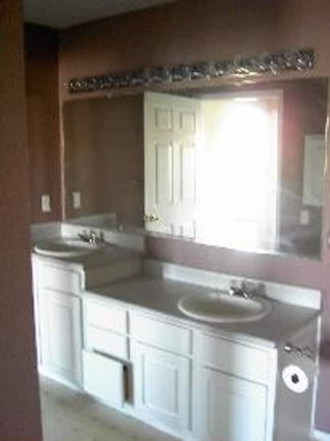 Photo - Saddlebrooke Condo with Views of the Pond and Open Space for Rent in Superior