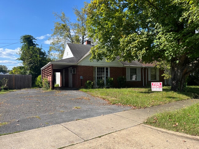 Building Photo - 367 Sewanee Ave Rental
