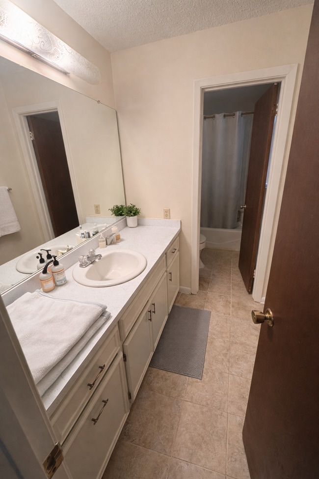 Photo - 205 Dogwood Dr