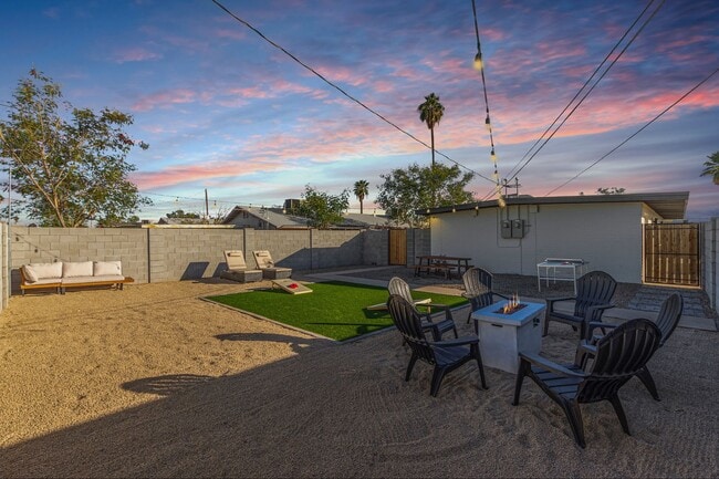 Photo - 930 E Henry St