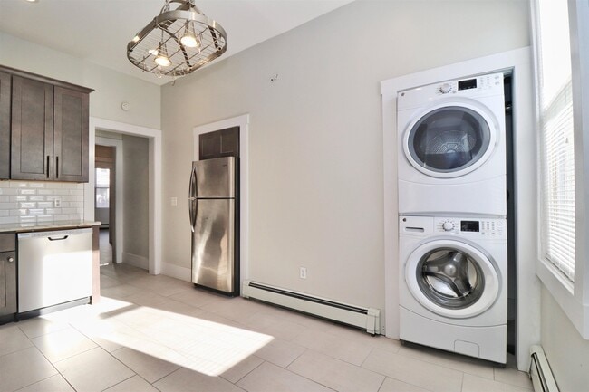 Building Photo - 19 Graham St Unit 1